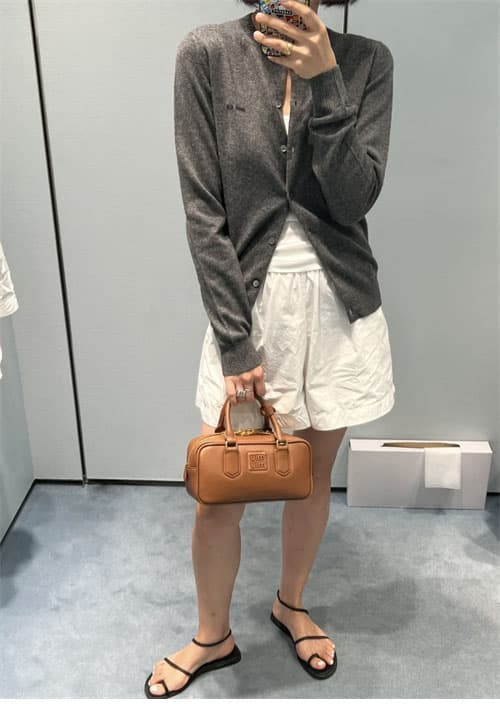 미우미우 캐시미어 니트 가디건