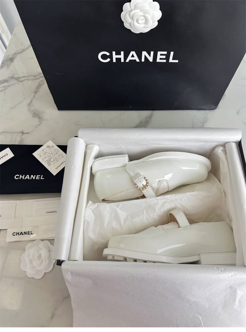 샤넬 샤넬 버클 페이턴트 메리제인 로퍼 레플리카 - 신발 | 세미샵 레플리카 사이트