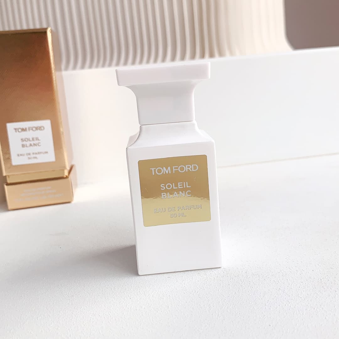 톰포드 톰포드 솔레이 블랑 오드 향수 레플리카 - 악세사리 | 세미샵 레플리카 사이트