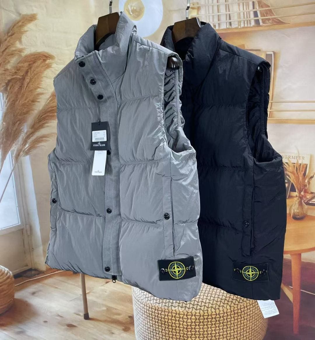 Stone Island 스톤아릴랜드 메탈 가먼트 다이 다운 베스트 레플리카 - 의류 | 세미샵 레플리카 사이트