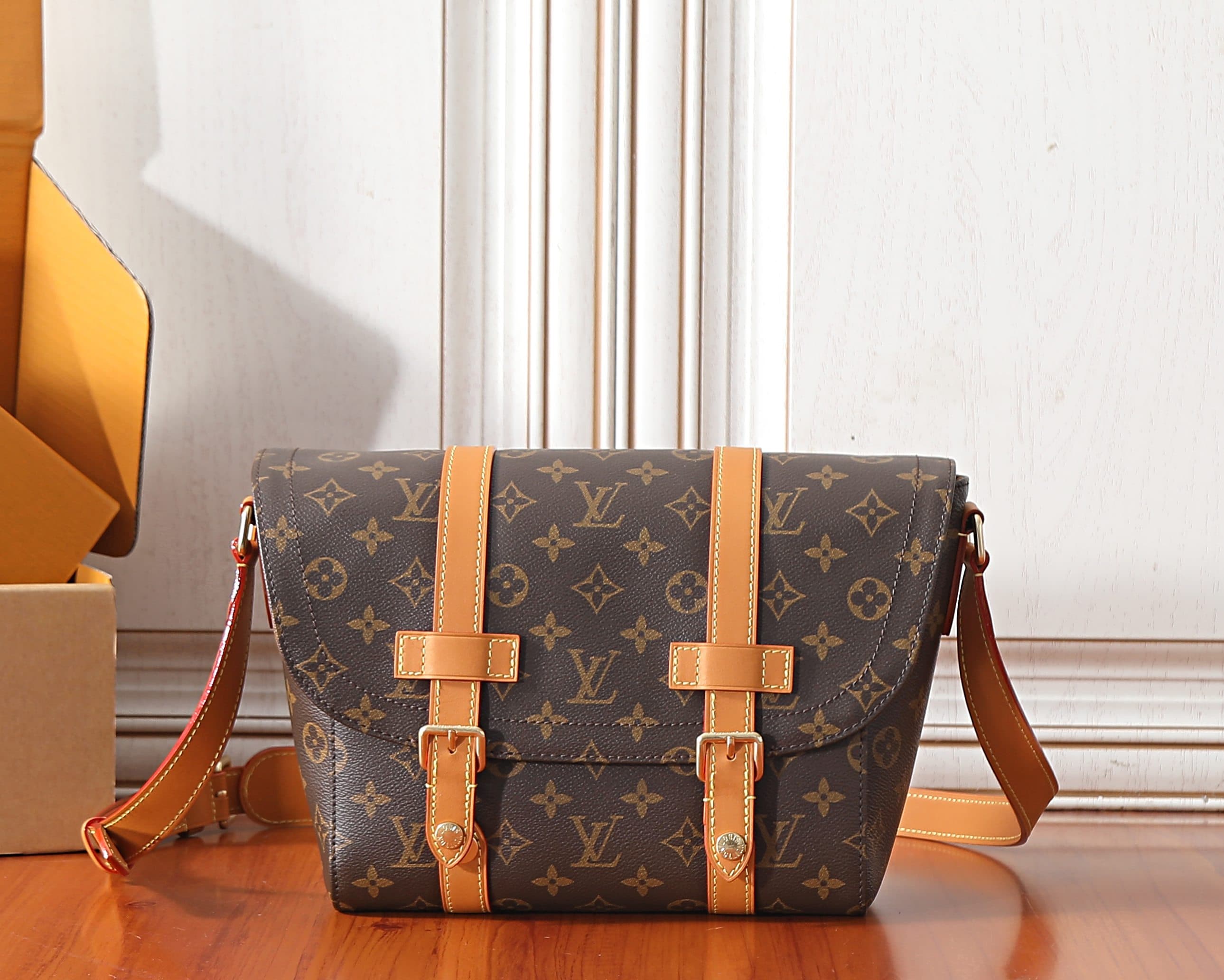 루이비통 루이비통 크리스토퍼 메신저백 레플리카 - Bag | 세미샵 레플리카 사이트