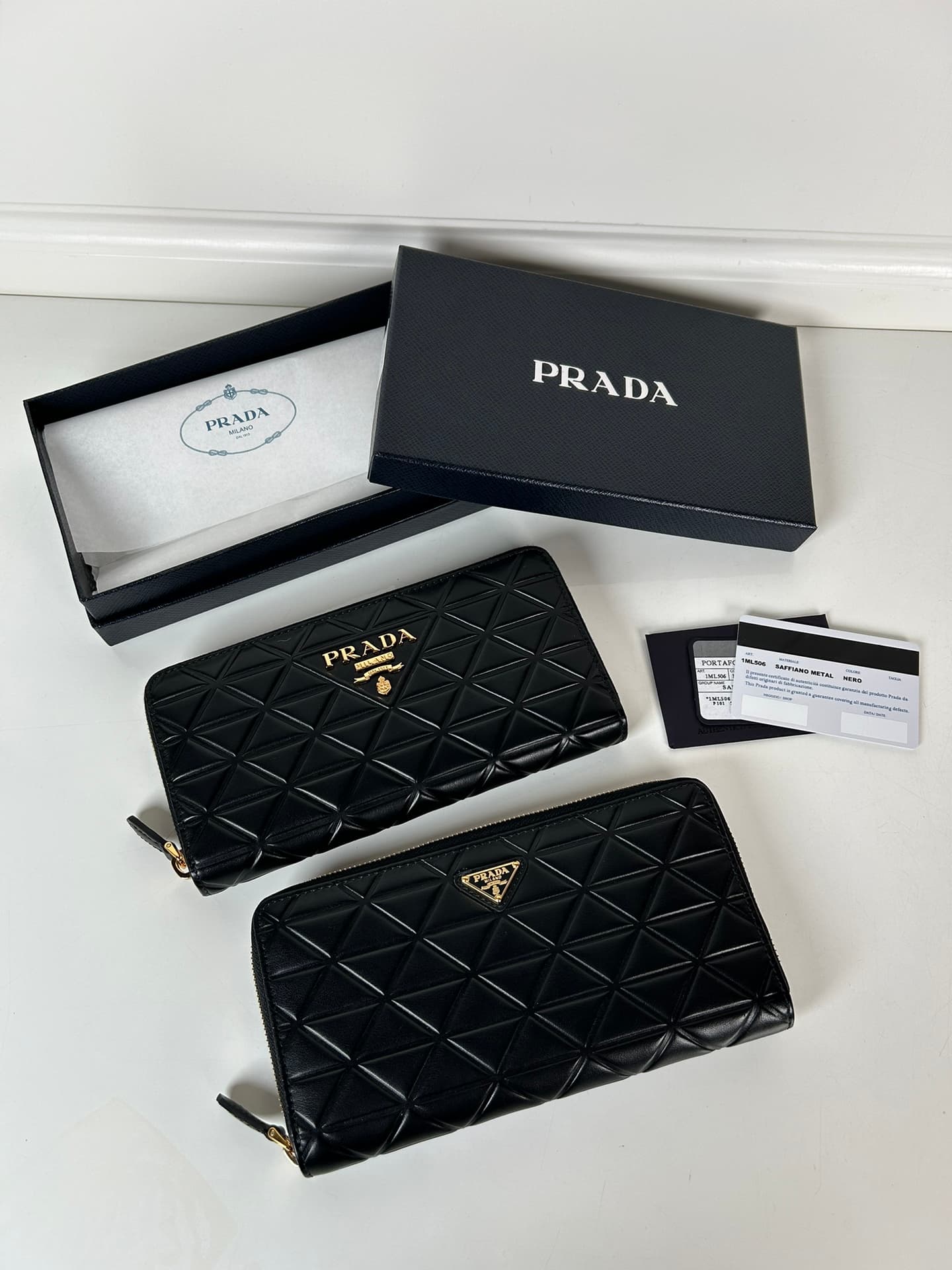 프라다 프라다 나파 레더 지피 장지갑 레플리카 - 지갑 | 세미샵 레플리카 사이트