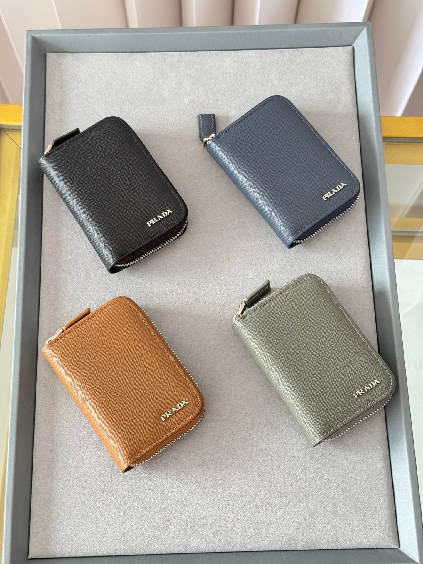 프라다 프라다 사피아노 코인 케이스 레플리카 - 지갑 | 세미샵 레플리카 사이트
