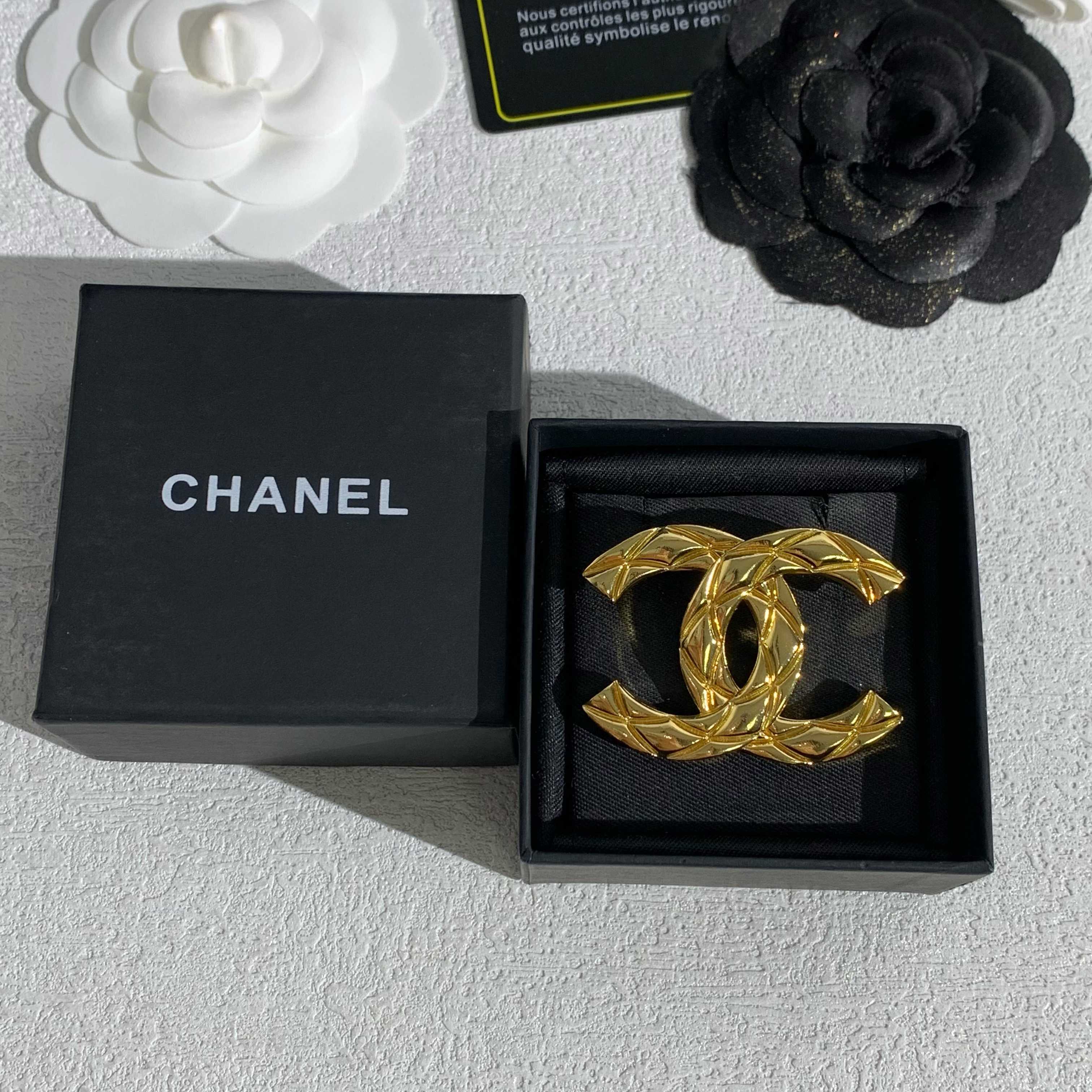 샤넬 샤넬 클래식 CC 마틀라세 브로치 레플리카 - 악세사리 | 세미샵 레플리카 사이트