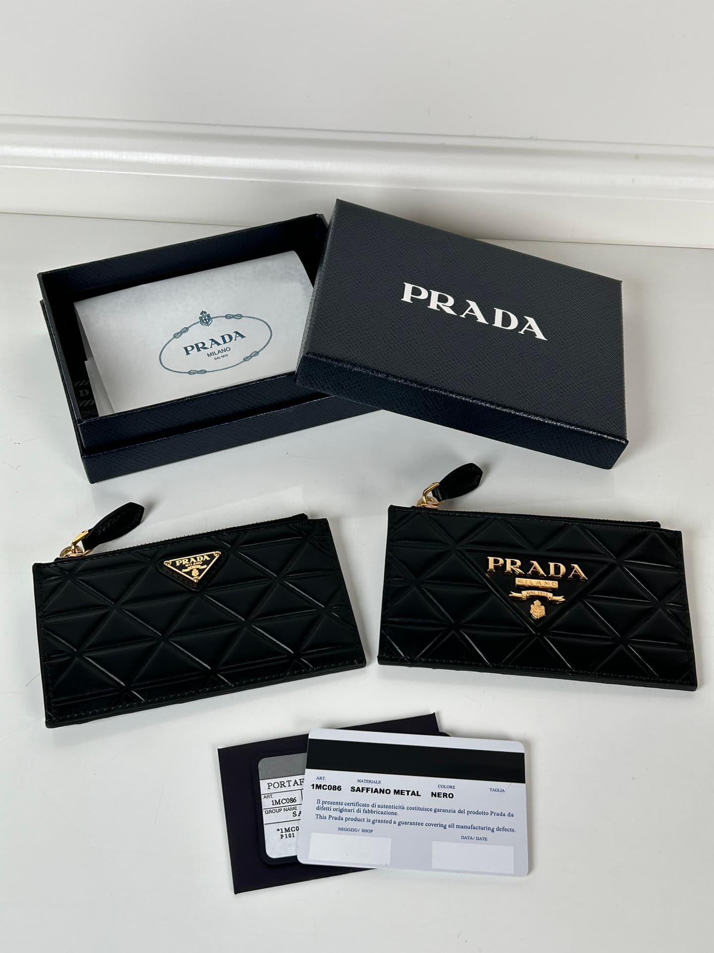 프라다 프라다 나파 레더 카드 홀더 레플리카 - 지갑 | 세미샵 레플리카 사이트