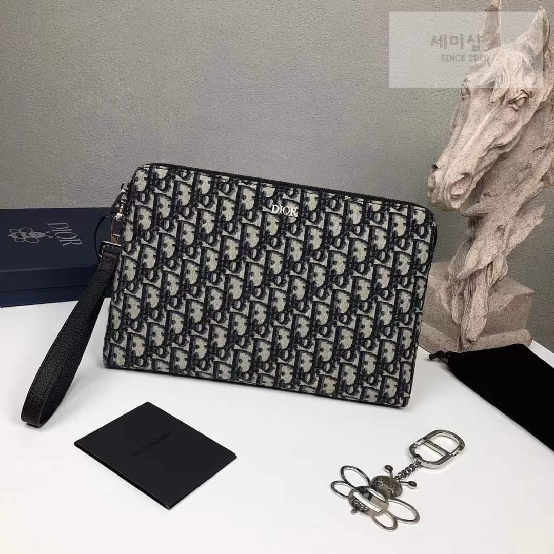 D I O R Dior Pouch Bag