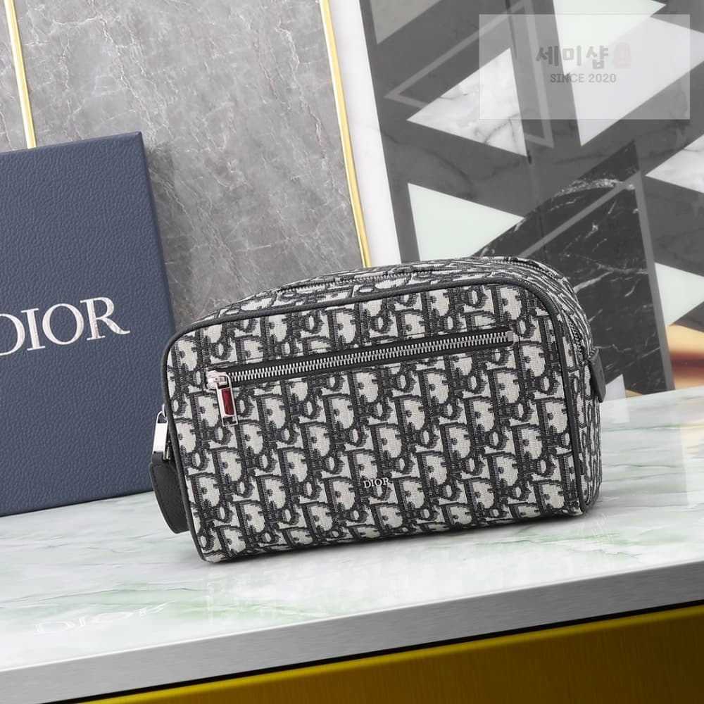 D I O R Toiletry Bag Bag