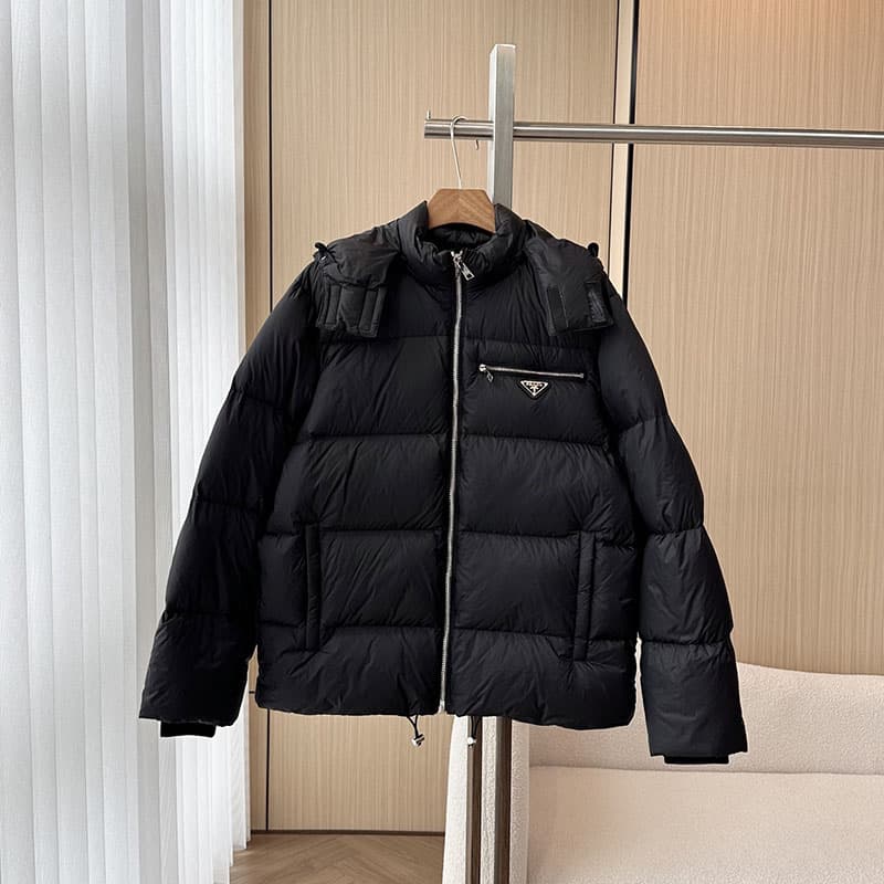 프라다 프라다 트라이앵글 로고 리나일론 다운 패딩자켓 레플리카 - 의류 | 세미샵 레플리카 사이트