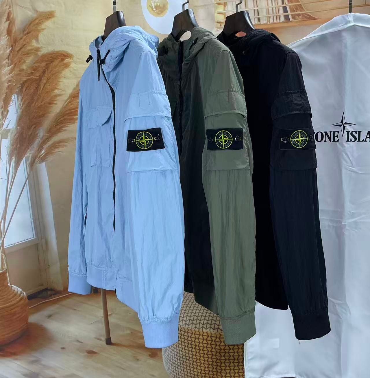 Stone Island 스톤아일랜드 라이트 소프트 쉘 R 후드 바람막이 레플리카 - 의류 | 세미샵 레플리카 사이트