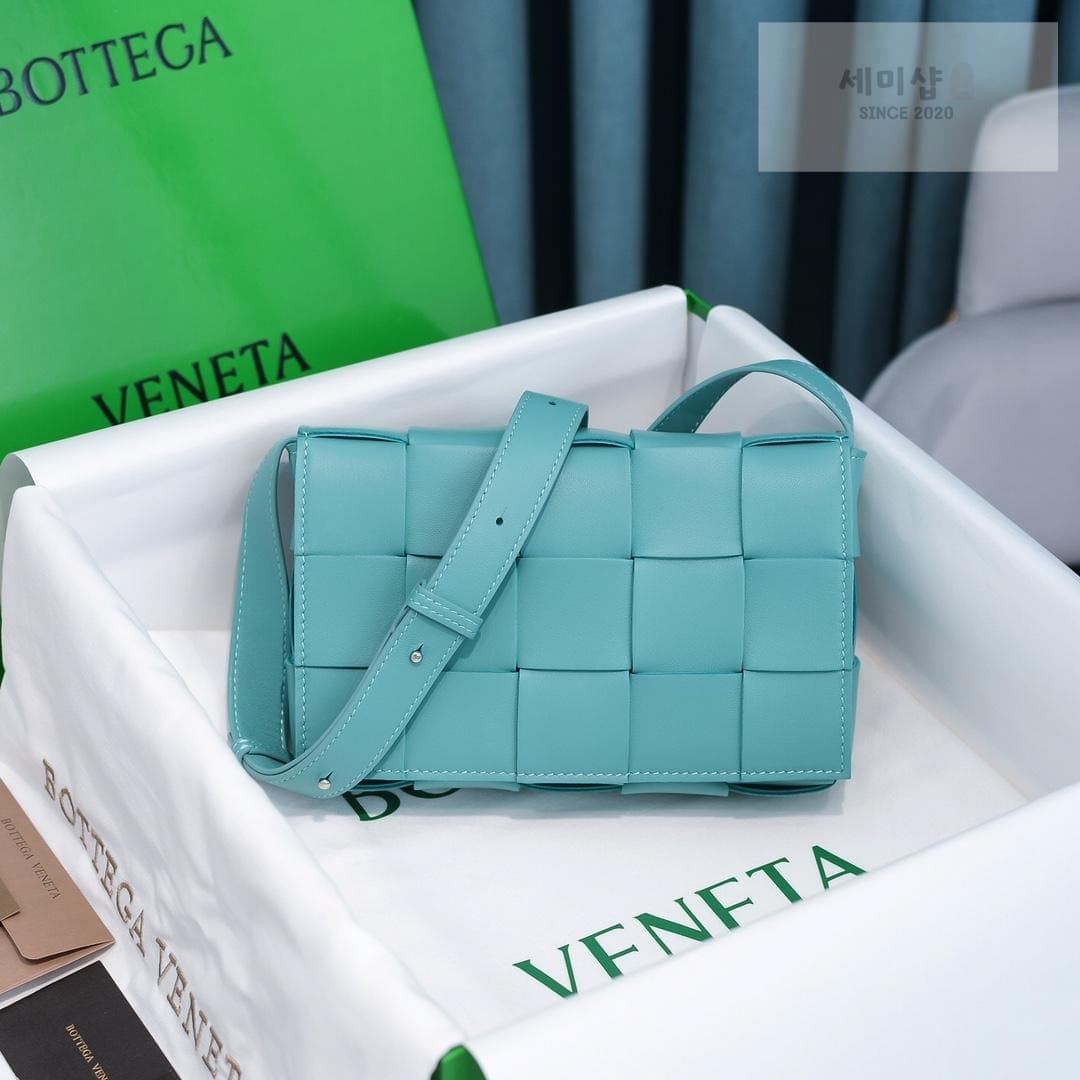 Bottega Veneta Bottega Veneta Cassette - 세미샵