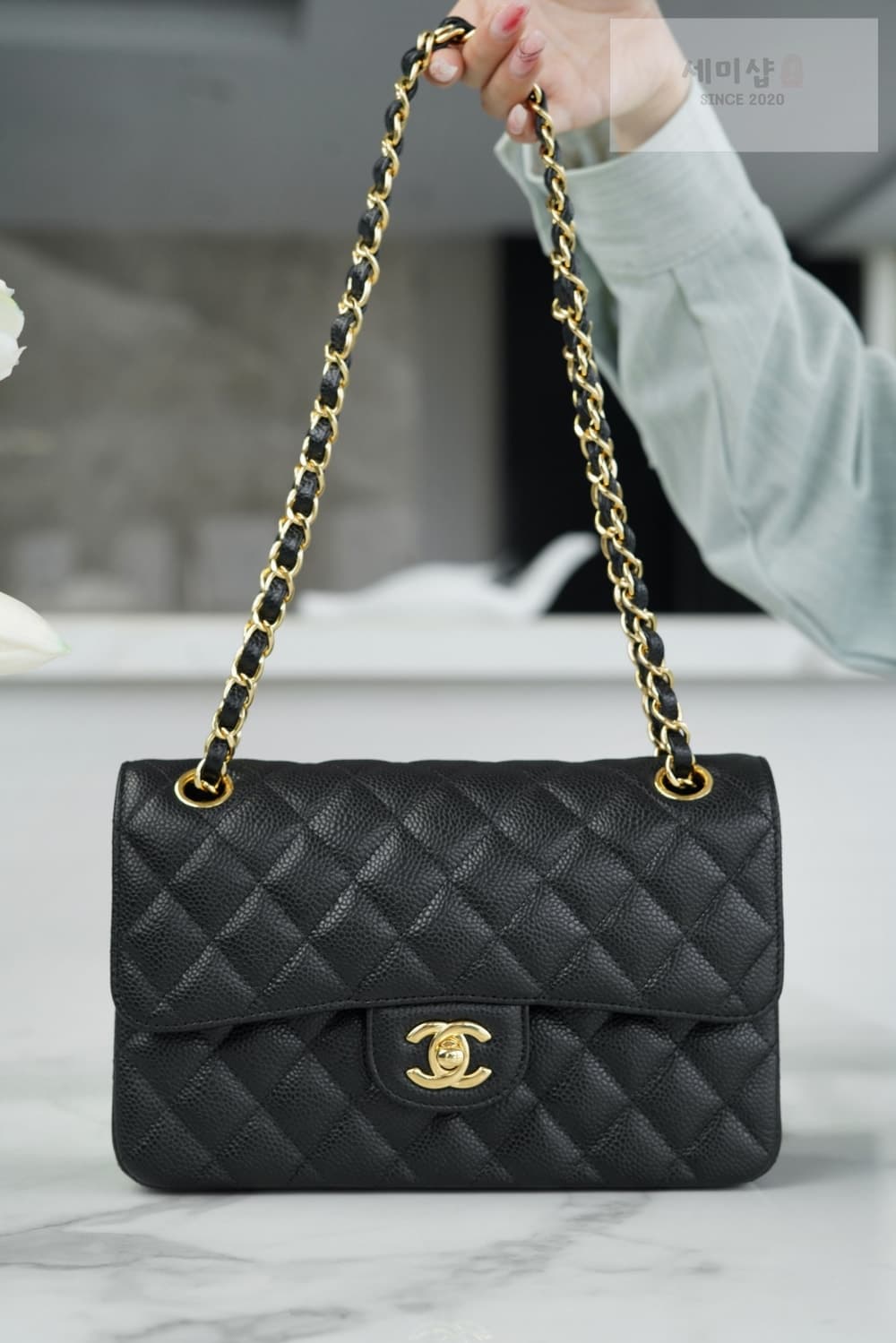 C H A N E L Chanel Classic Small Caviar - 세미샵