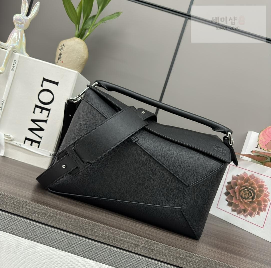 Loewe Loewe Medium Puzzle Bag