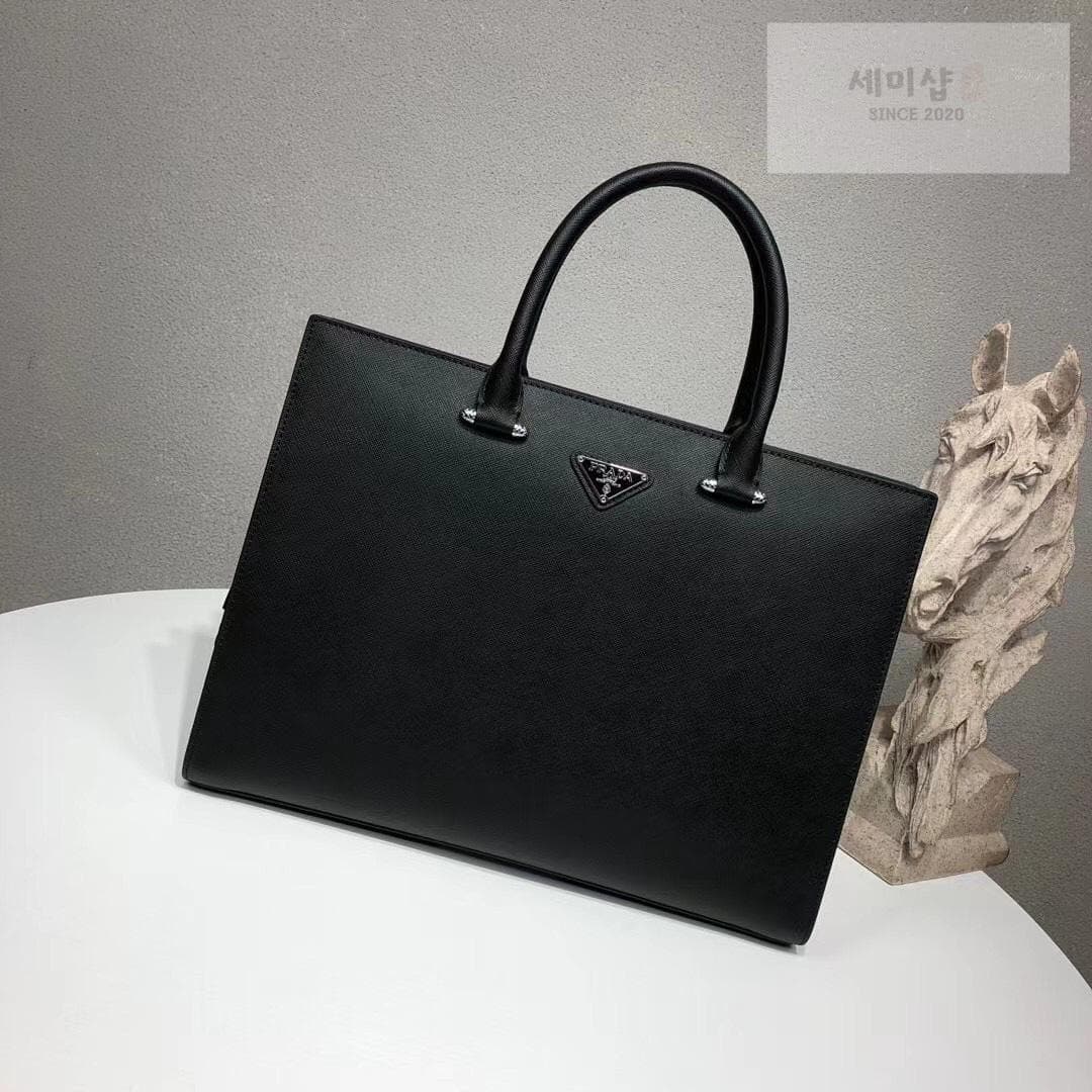 P R A D A Prada Saffiano Tote - 세미샵