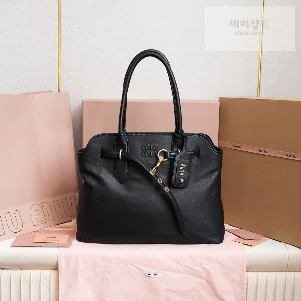 Miu Miu Aventure Nappa Leather - 세미샵