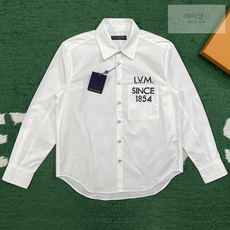 루이비통 루이비통 LVM 레터링 롱 슬리브드 시그니처 포플린 셔츠 - 세미샵