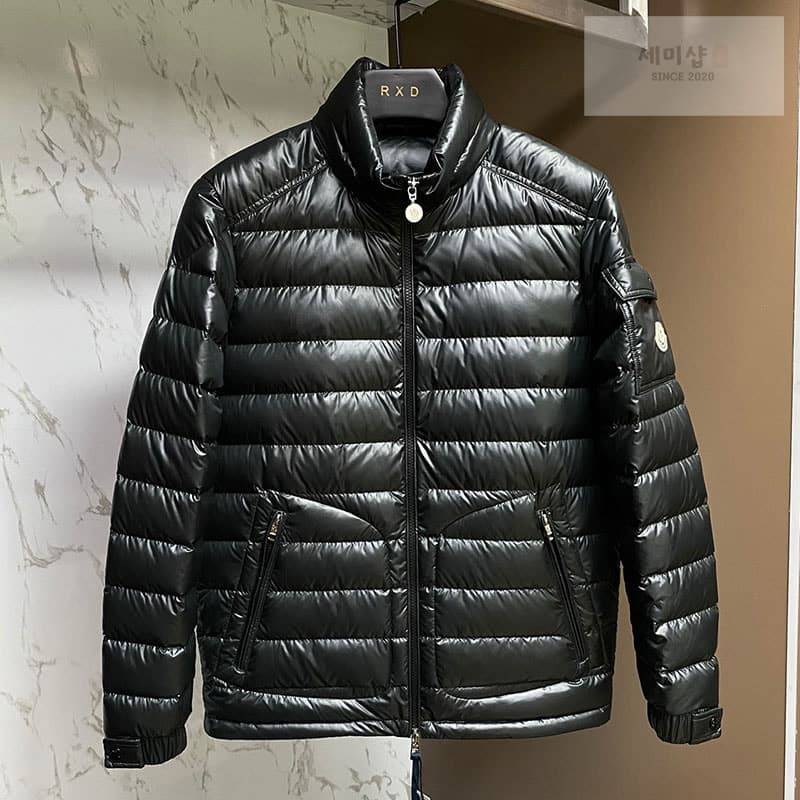 Moncler 몽클레어 Lauros 라우로스 숏 후드 다운 패딩 자켓 레플리카 - 의류 | 세미샵