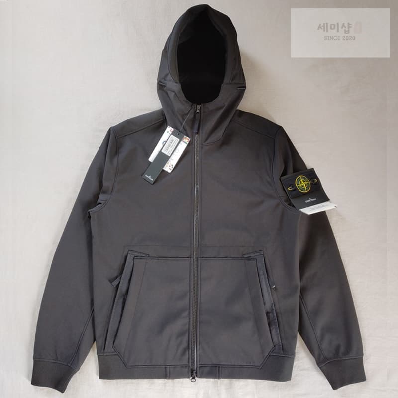 Stone Island 스톤아일랜드 소프트 쉘-R 자켓 Q0122 - 세미샵