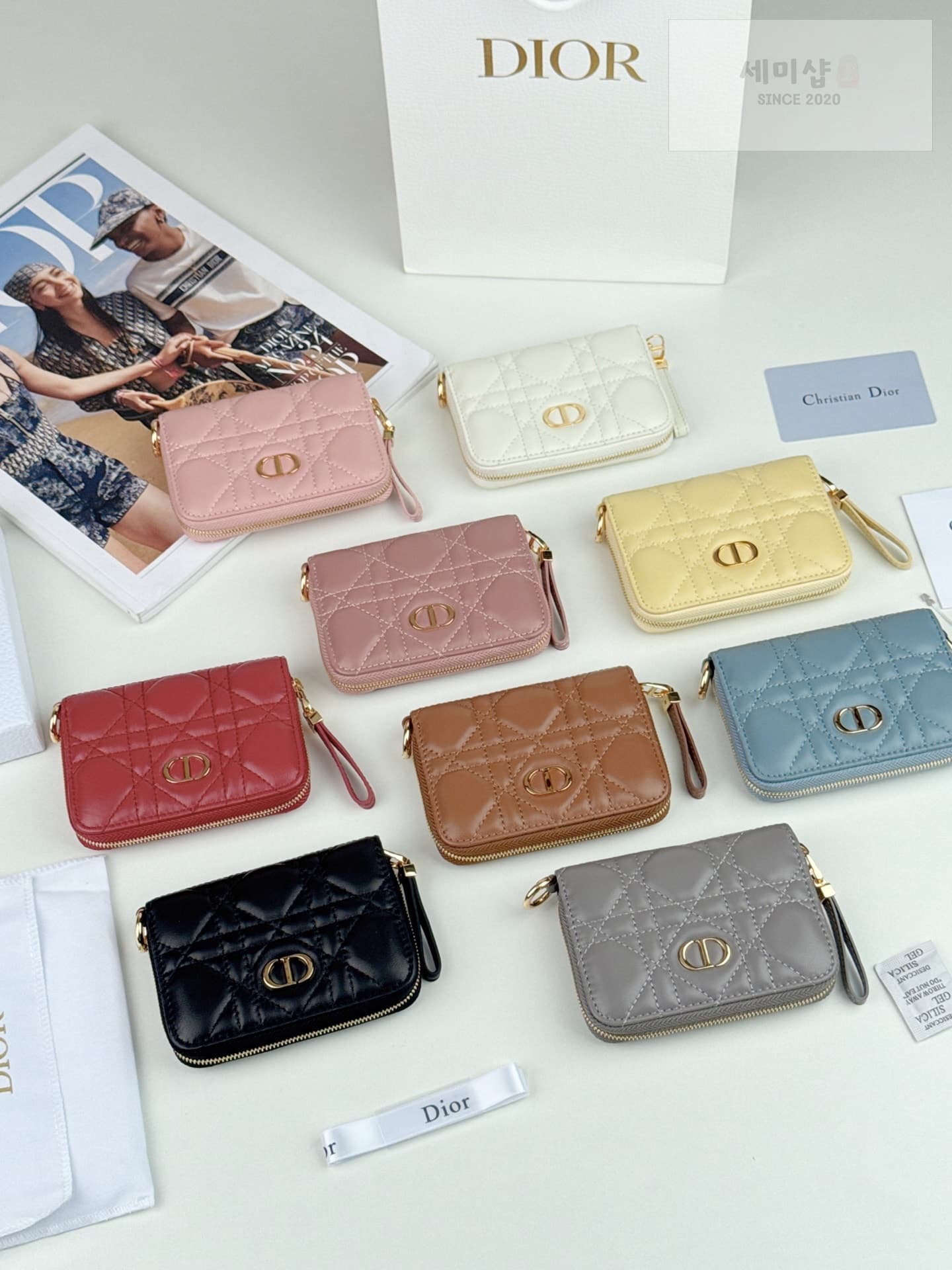 D I O R Dior Caro Zip Compact Wallet - 세미샵