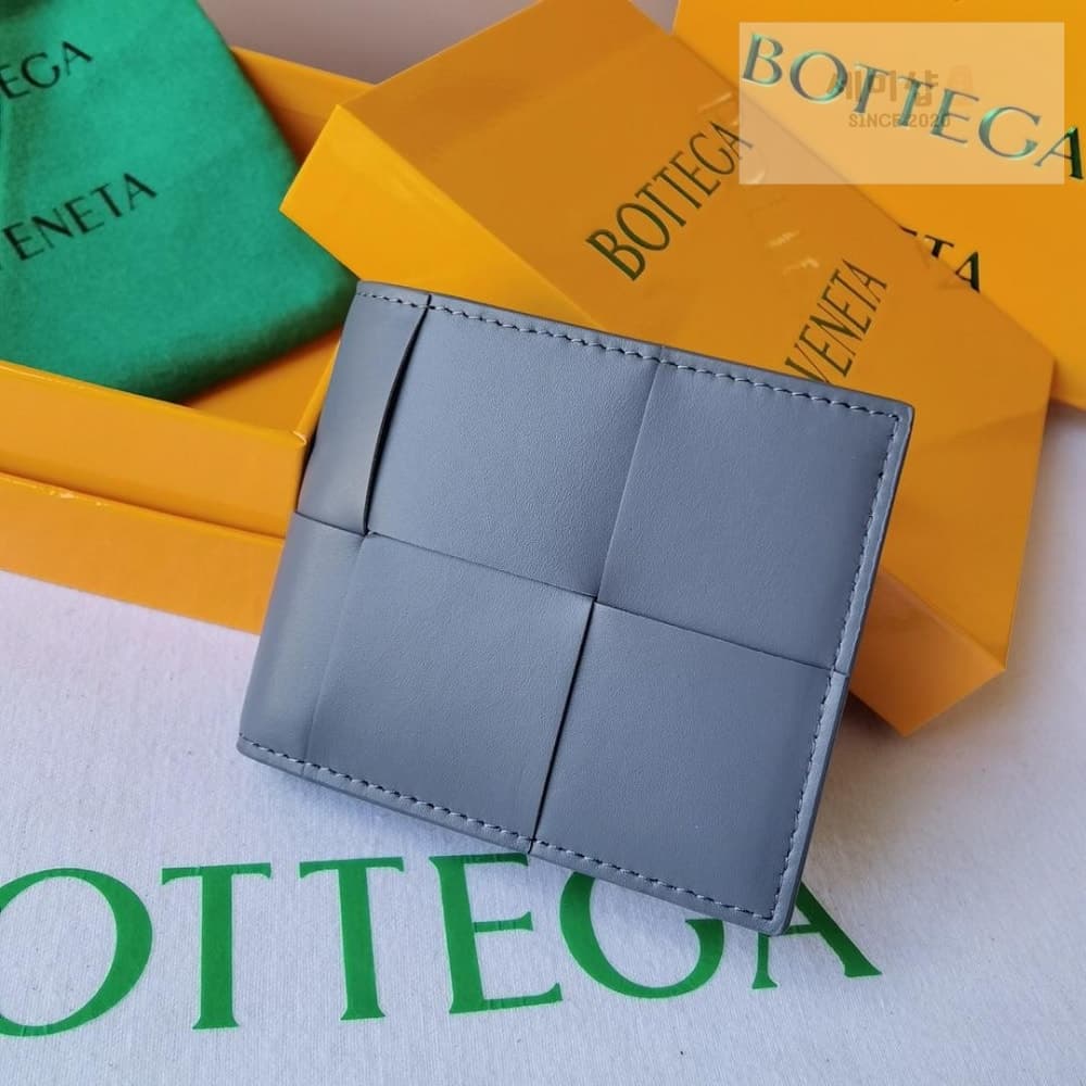 Bottega Veneta Bottega Veneta Casset Bi Fold Wallet - 세미샵