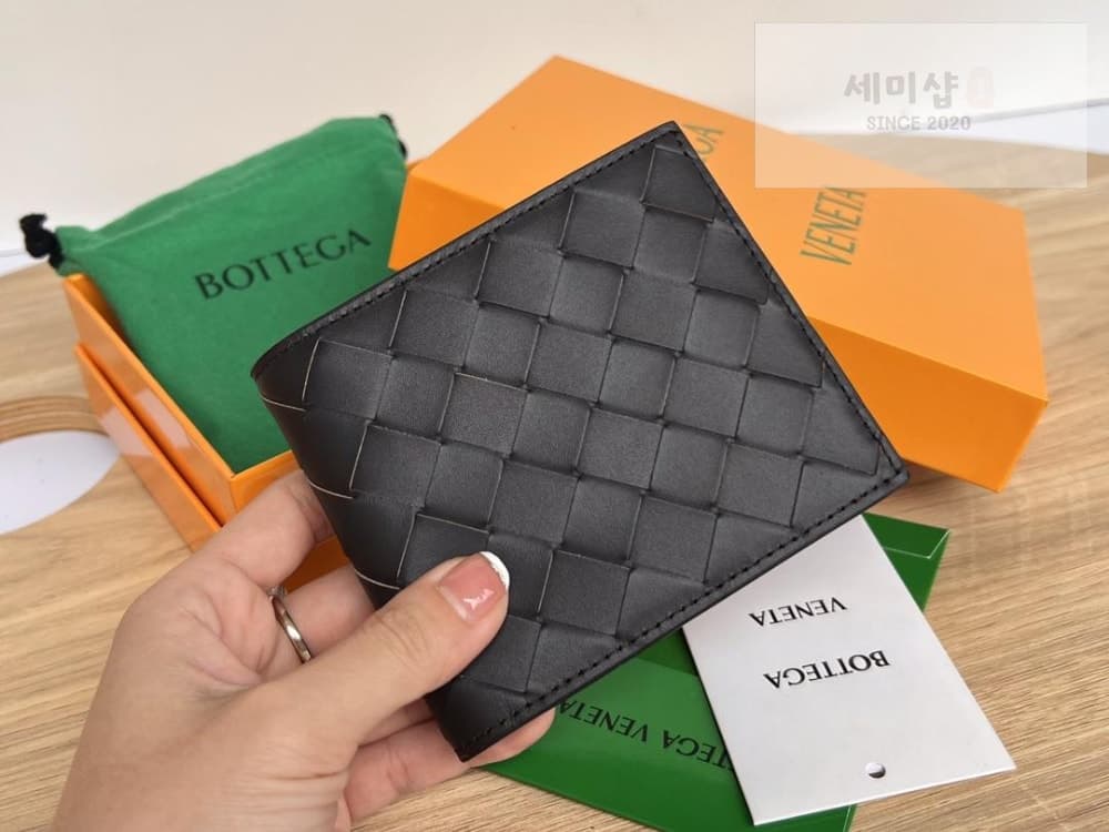 Bottega Veneta Bottega Veneta Intrecciato Bi Fold Wallet - 세미샵