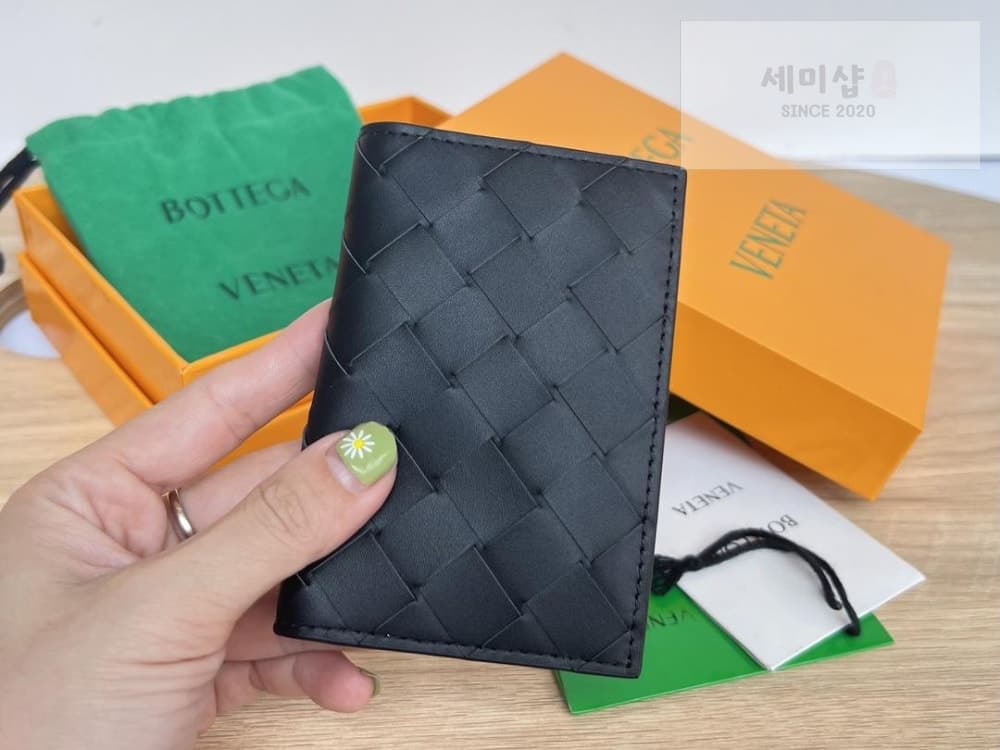 Bottega Veneta Bottega Veneta intrecciato Flap Card Case - 세미샵