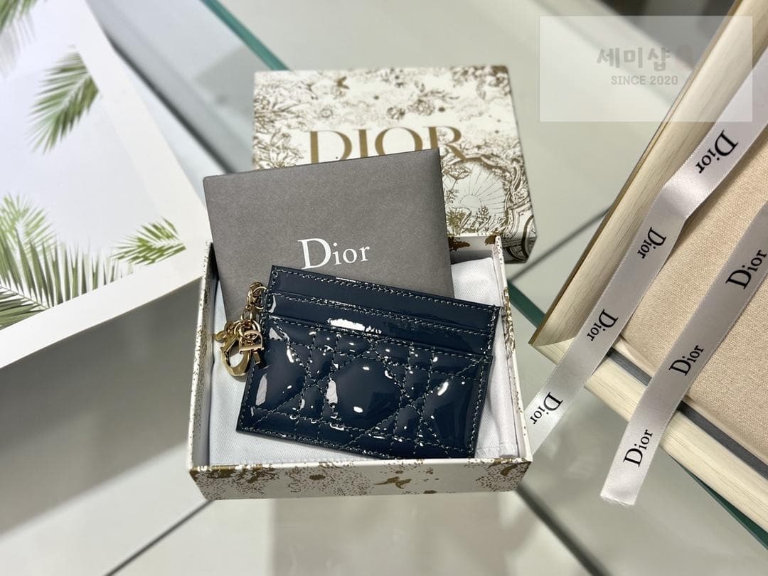 D I O R Dior Lady Patent Cannage Card Holder - 세미샵