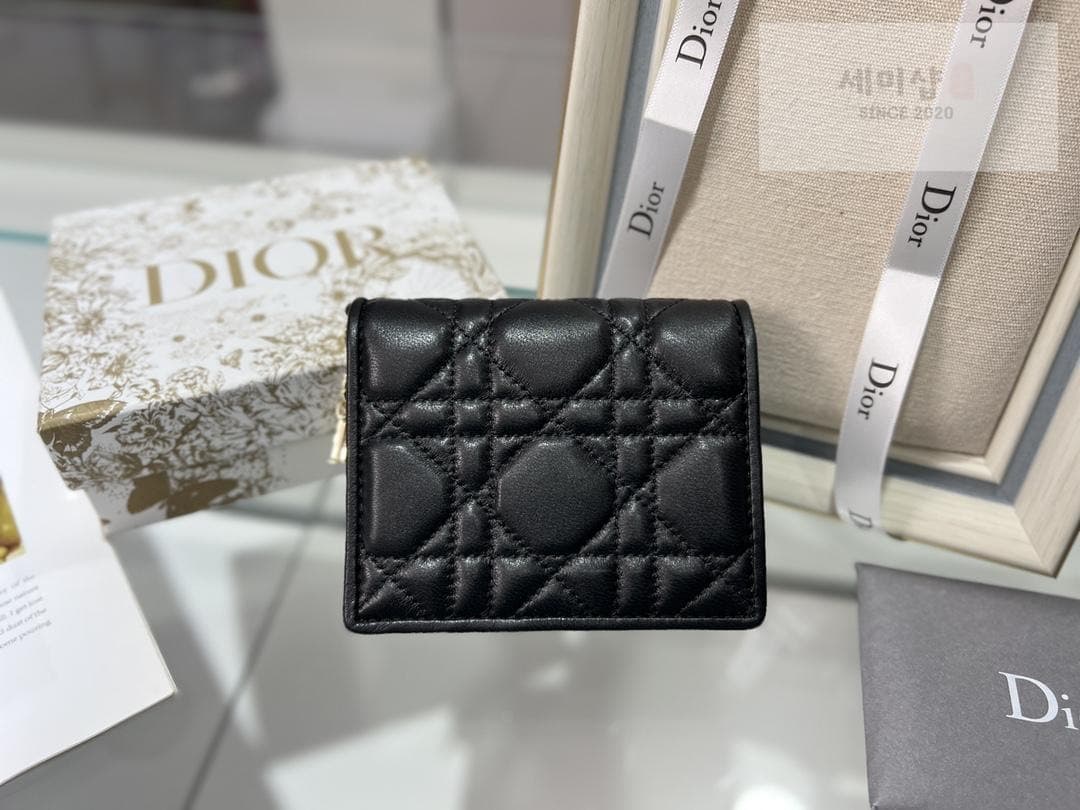 D I O R Dior Mini Lady Wallet Cannage - 세미샵