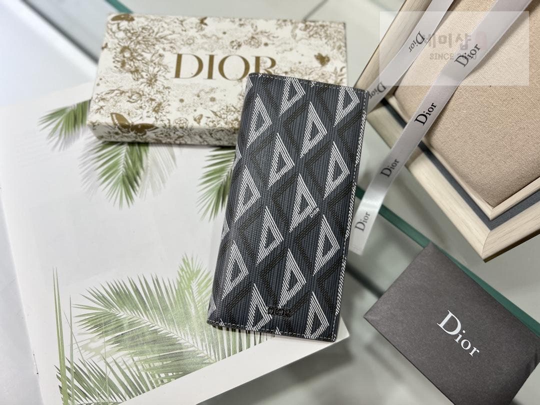 D I O R Dior Vertical Long Wallet - 세미샵