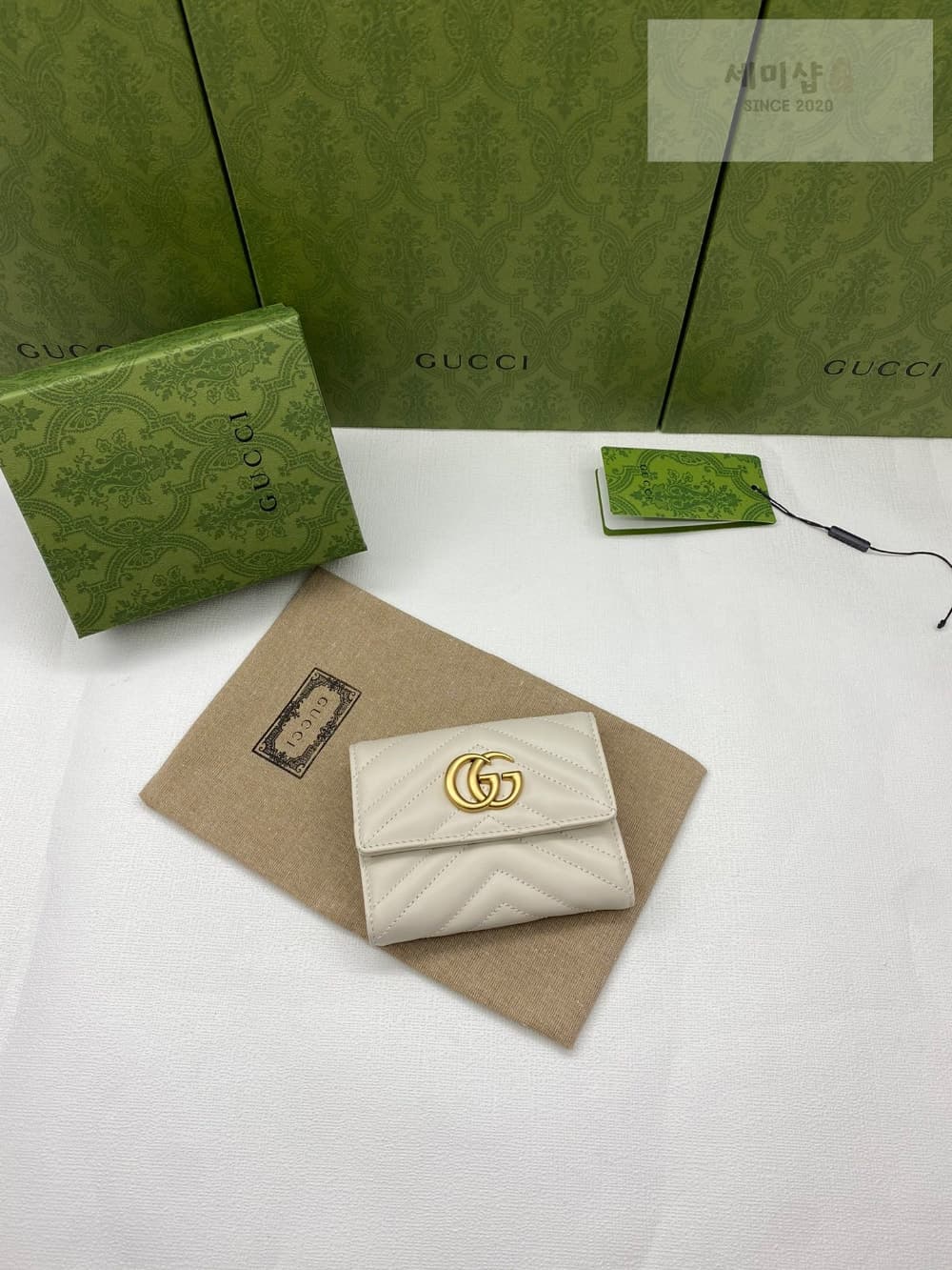 Gucci Gucci 474802 - 세미샵