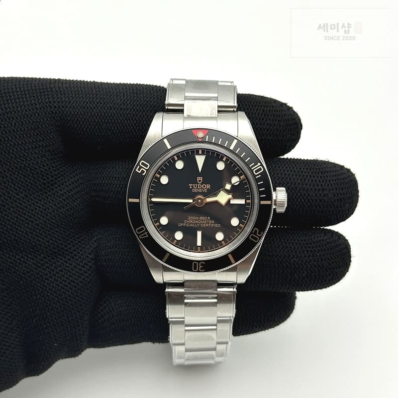 Tudor ZF공장 튜더 블랙베이58 스틸 블랙베젤 블랙다이얼 브레이슬릿 HERITAGE BLACK BAY SHIELD 39MM SS BLACK BEZEL ON SS BRACELET A2824 레플리카 - 시계 | 세미샵