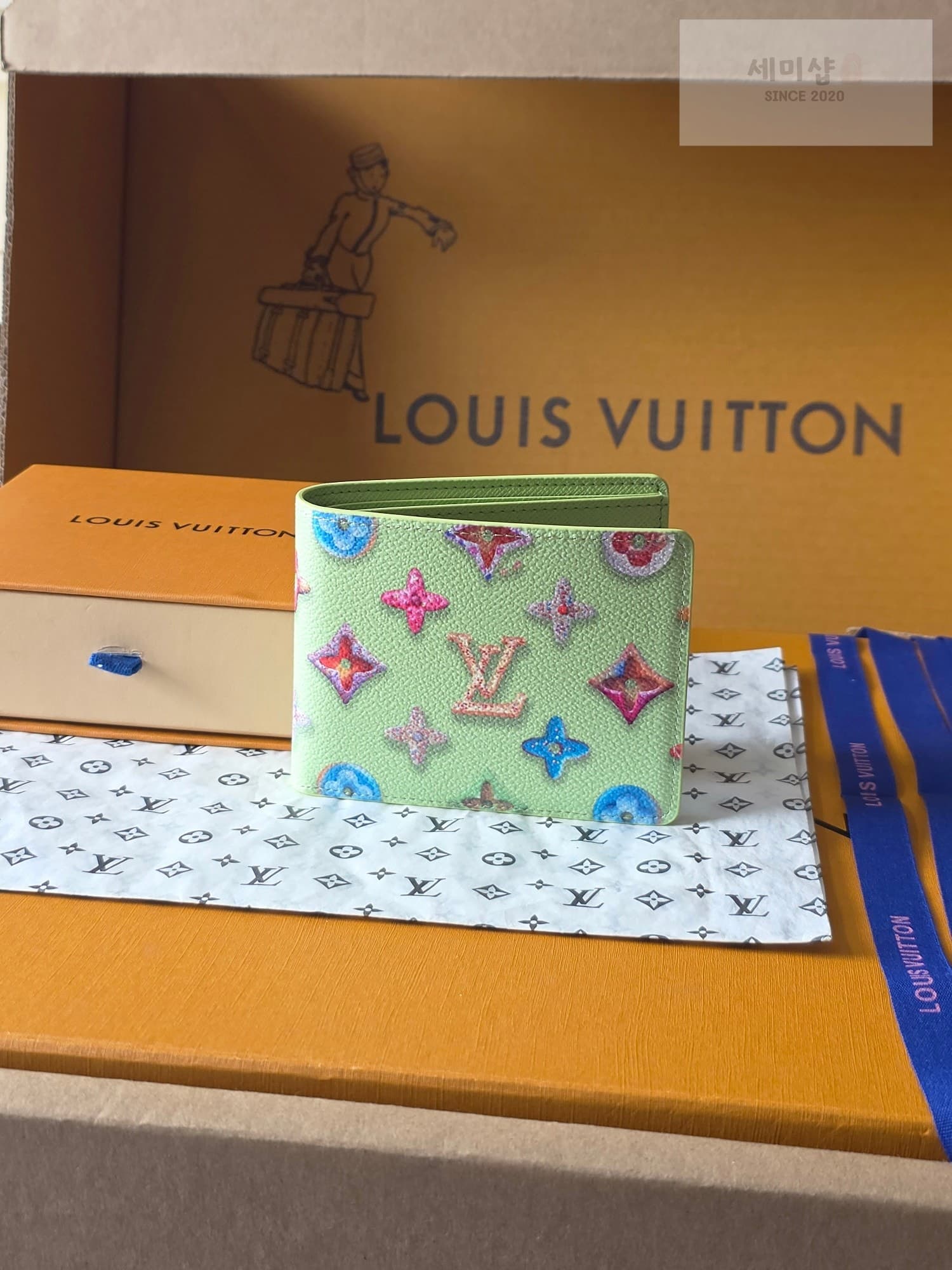 Louis Vuitton 루이비통 슬렌더 월릿 모노그램 크래커 피스타치오 - 세미샵